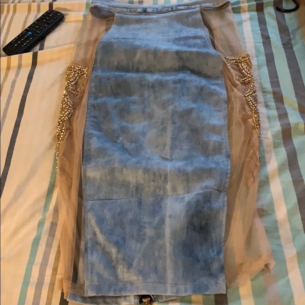 Suit - Picture 6 of 8